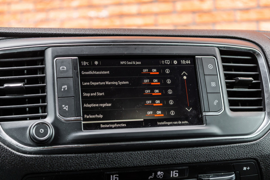 Opel Vivaro 2.0 CDTI L3H1 DC Irmscher Sport | Bi-Xenon | Head-Up | Camera | Navigatie | Lederen bekleding | Stoelverwarming | F1 Flippers | Dodehoek detector | ACC | Nieuwe APK | Orig. NL Auto