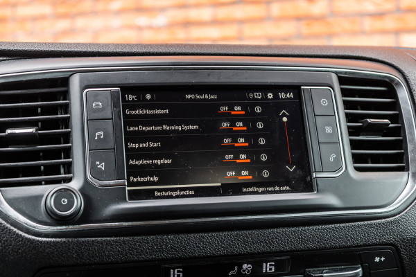 Opel Vivaro 2.0 CDTI L3H1 DC Irmscher Sport | Bi-Xenon | Head-Up | Camera | Navigatie | Lederen bekleding | Stoelverwarming | F1 Flippers | Dodehoek detector | ACC | Nieuwe APK | Orig. NL Auto