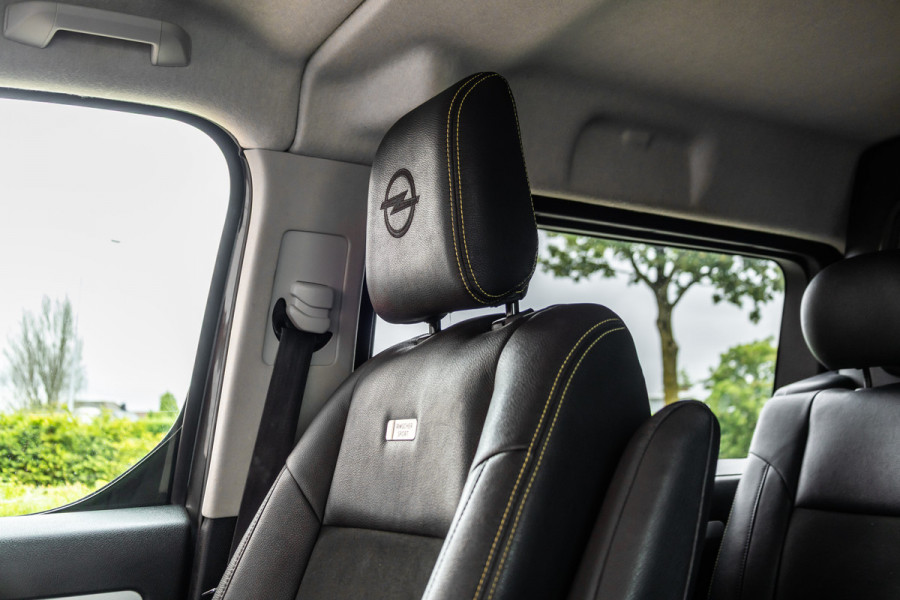 Opel Vivaro 2.0 CDTI L3H1 DC Irmscher Sport | Bi-Xenon | Head-Up | Camera | Navigatie | Lederen bekleding | Stoelverwarming | F1 Flippers | Dodehoek detector | ACC | Nieuwe APK | Orig. NL Auto
