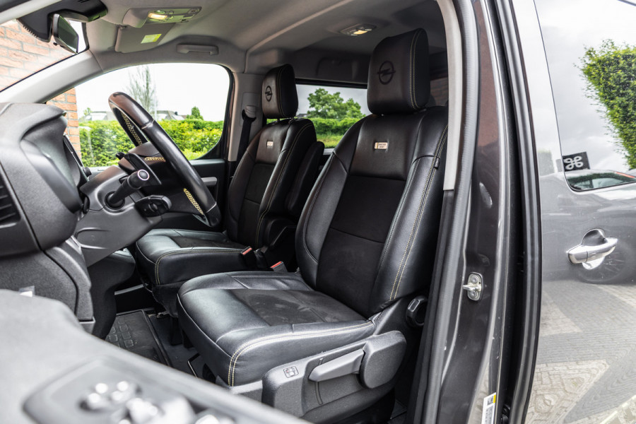 Opel Vivaro 2.0 CDTI L3H1 DC Irmscher Sport | Bi-Xenon | Head-Up | Camera | Navigatie | Lederen bekleding | Stoelverwarming | F1 Flippers | Dodehoek detector | ACC | Nieuwe APK | Orig. NL Auto