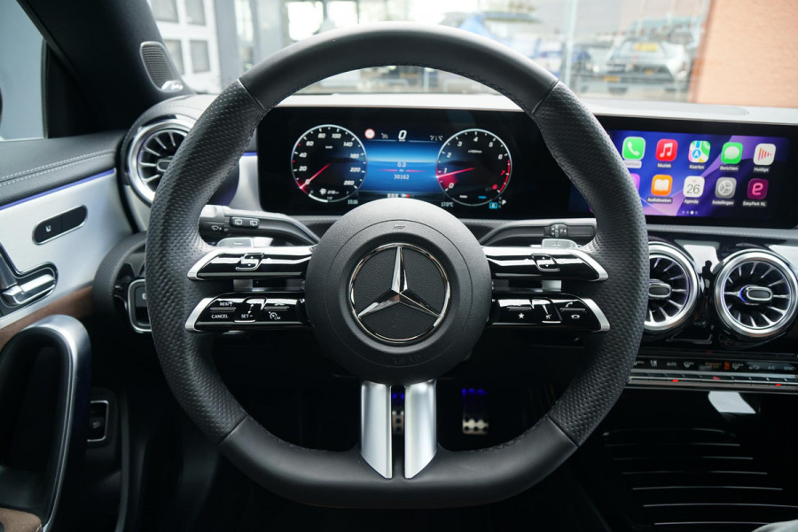 Mercedes-Benz CLA-Klasse Shooting Brake AMG pakket * NL AUTO / FULL OPTION * FACELIFT MODEL