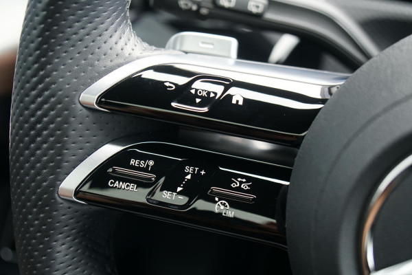 Mercedes-Benz CLA-Klasse Shooting Brake AMG pakket * NL AUTO / FULL OPTION * FACELIFT MODEL