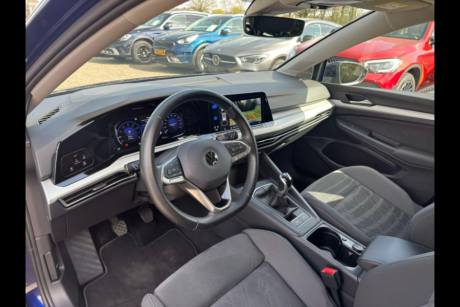 Volkswagen Golf Variant 1.0 TSI Life Business | Adaptieve Cruise | Trekhaak | CarPlay | Stoelverwarming | Elektr. Stoel | Camera |