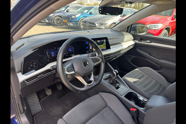 Volkswagen Golf Variant 1.0 TSI Life Business | Adaptieve Cruise | Trekhaak | CarPlay | Stoelverwarming | Elektr. Stoel | Camera |