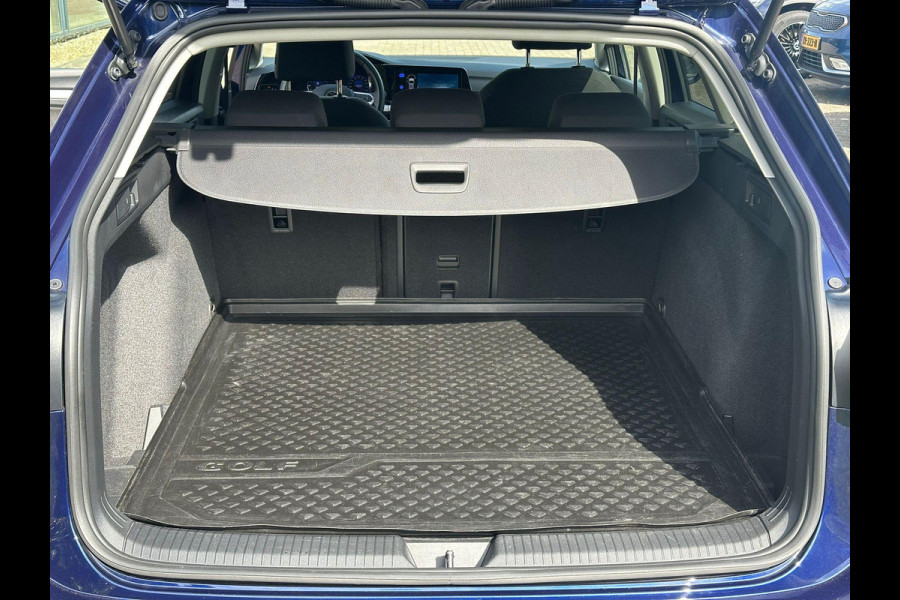 Volkswagen Golf Variant 1.0 TSI Life Business | Adaptieve Cruise | Trekhaak | CarPlay | Stoelverwarming | Elektr. Stoel | Camera |
