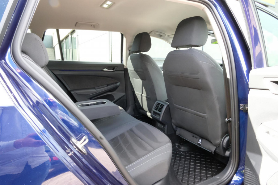 Volkswagen Golf Variant 1.0 TSI Life Business | Adaptieve Cruise | Trekhaak | CarPlay | Stoelverwarming | Elektr. Stoel | Camera |