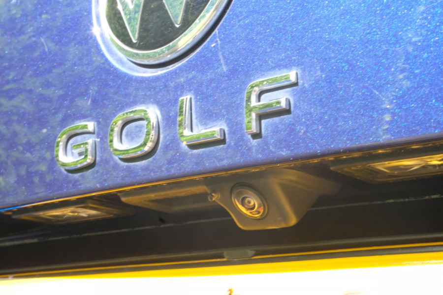 Volkswagen Golf Variant 1.0 TSI Life Business | Adaptieve Cruise | Trekhaak | CarPlay | Stoelverwarming | Elektr. Stoel | Camera |