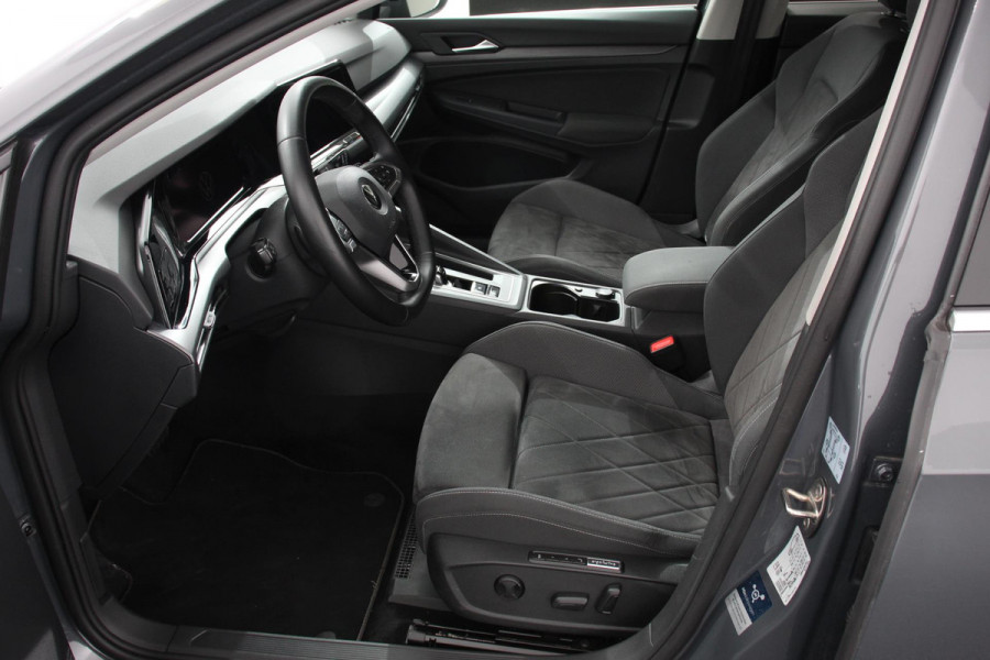 Volkswagen Golf 1.5 TSI 162 pk Variant Style DSG Navigatie Climate Control Adaptieve Cruise Control Lane Assist Privacy Glass Stoel/Stuurverwarming LED PDC V+A Camera Electrische bedienbare Achterklep