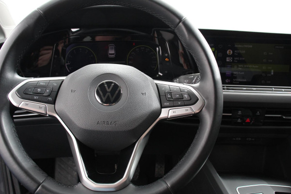 Volkswagen Golf 1.5 TSI 162 pk Variant Style DSG Navigatie Climate Control Adaptieve Cruise Control Lane Assist Privacy Glass Stoel/Stuurverwarming LED PDC V+A Camera Electrische bedienbare Achterklep
