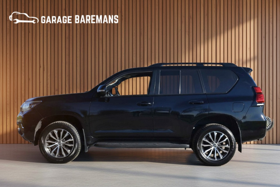Toyota Land Cruiser 150 2.8 D-4D-F Professional Window Van