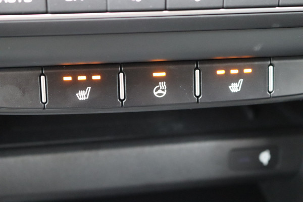 Kia Ceed Sportswagon 1.5 T-GDi 140PK Automaat GT-Line 11-2025!/Navigatie/Adapt.-cruise/Keyfree/Winter-pack