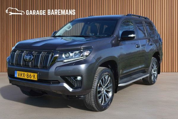 Toyota Land Cruiser 150 2.8 D-4D-F Executive Window Van