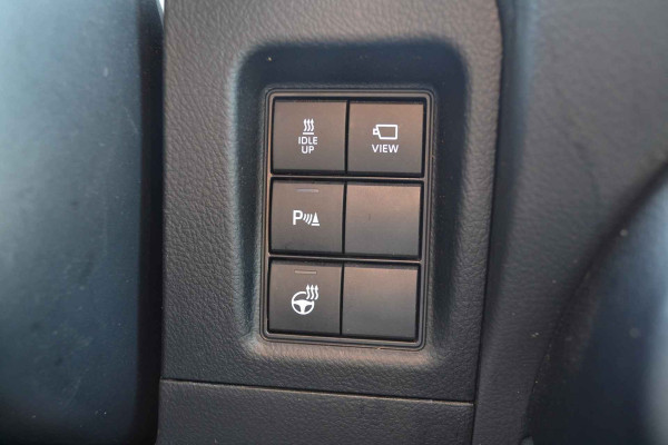 Toyota Land Cruiser 150 2.8 D-4D-F Executive Window Van