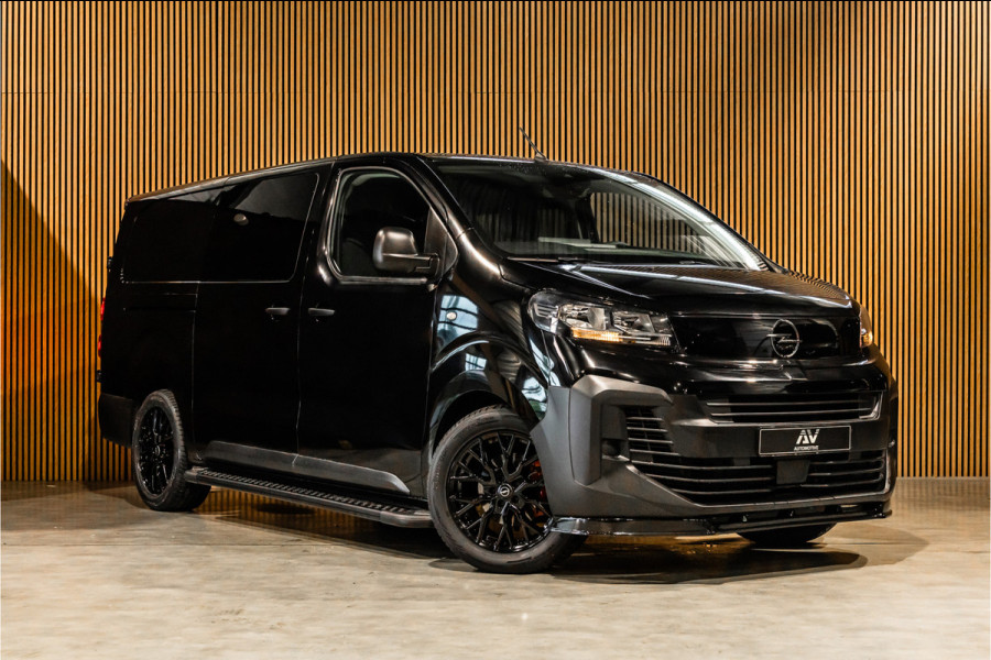 Opel Vivaro 2.0 BlueHdi L3 DC | Dubbel cabine | 6-Zitter | Automaat | Navigatie | Camera | Trekhaak | PDC | Nieuwe APK | Treeplanken | Spoilerkit