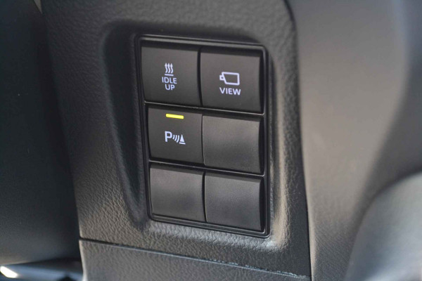 Toyota Land Cruiser 150 2.8 D-4D-F Professional Window Van