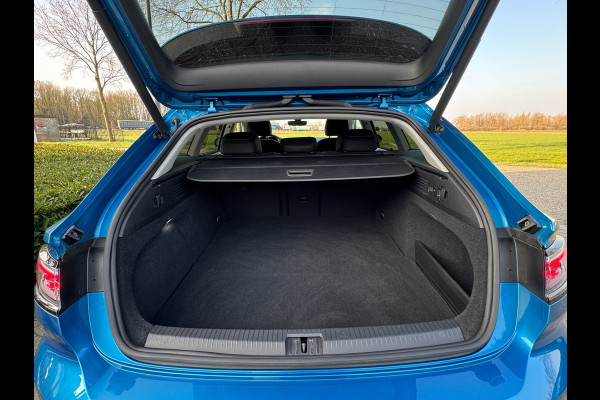 Volkswagen Arteon 1.4 TSI eHybrid Elegance SOH 92,8 %/ STANDK./ ERGOSTOELEN / CAMERA / TREKHAAK / 19INCH / ACC / STOELVERW. / NAVI