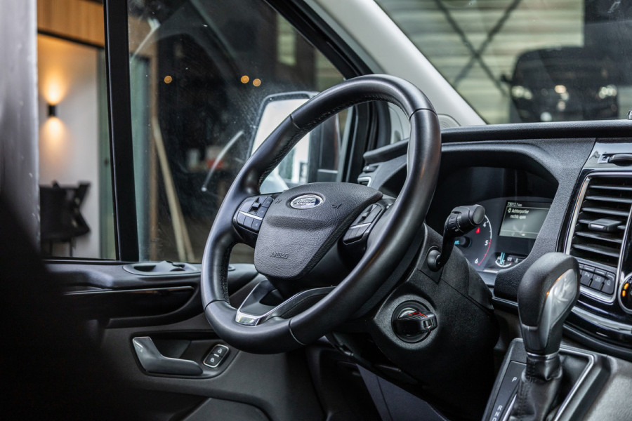 Ford Transit Custom 300 2.0 TDCI 170 PK L2H1 Limited DC | Dubbel cabine | Raptor Edition | CarPlay | Camera | Navigatie | Orig. NL Auto | NAP Logisch | Nieuwe APK