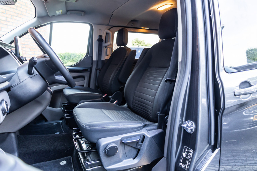 Ford Transit Custom 300 2.0 TDCI 170 PK L2H1 Limited DC | Dubbel cabine | Raptor Edition | CarPlay | Camera | Navigatie | Orig. NL Auto | NAP Logisch | Nieuwe APK