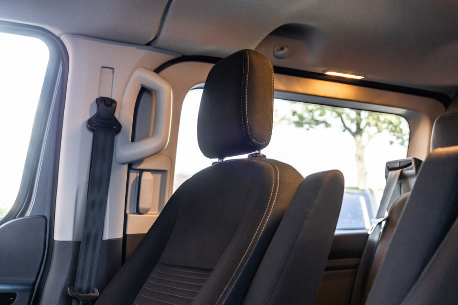 Ford Transit Custom 300 2.0 TDCI 170 PK L2H1 Limited DC | Dubbel cabine | Raptor Edition | CarPlay | Camera | Navigatie | Orig. NL Auto | NAP Logisch | Nieuwe APK