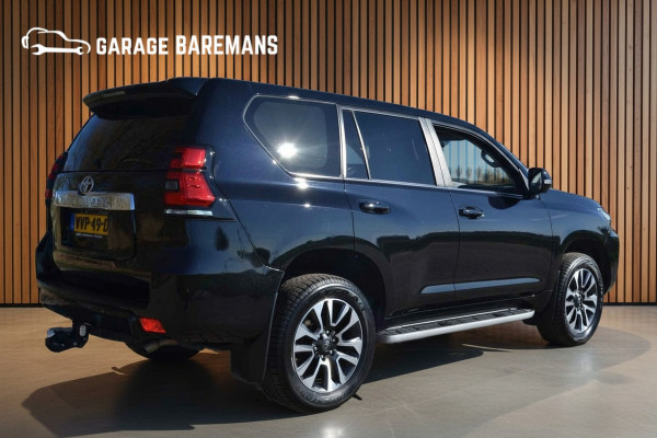 Toyota Land Cruiser 150 2.8 D-4D-F Professional Window Van