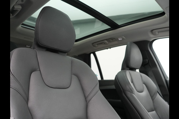 Volvo XC90 T8 Recharge AWD Plus Dark 7Persoons LONG RANGE PHEV 455pk Dealer O.H. | Trekhaak Af Fabriek | Panodak | Adaptive Cruise | 360 Camera | Harman / Kardon | Lederen Sportstoelen Memory & Verwarmd | Stuur Verwarmd | Google Assistent | Apple Carplay | Keyless | Plug In Hybrid |