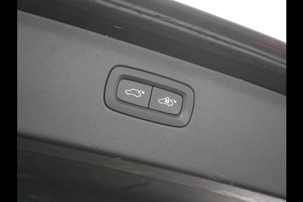 Volvo XC90 T8 Recharge AWD Plus Dark 7Persoons LONG RANGE PHEV 455pk Dealer O.H. | Trekhaak Af Fabriek | Panodak | Adaptive Cruise | 360 Camera | Harman / Kardon | Lederen Sportstoelen Memory & Verwarmd | Stuur Verwarmd | Google Assistent | Apple Carplay | Keyless | Plug In Hybrid |