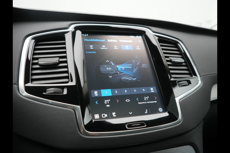 Volvo XC90 T8 Recharge AWD Plus Dark 7Persoons LONG RANGE PHEV 455pk Dealer O.H. | Trekhaak Af Fabriek | Panodak | Adaptive Cruise | 360 Camera | Harman / Kardon | Lederen Sportstoelen Memory & Verwarmd | Stuur Verwarmd | Google Assistent | Apple Carplay | Keyless | Plug In Hybrid |