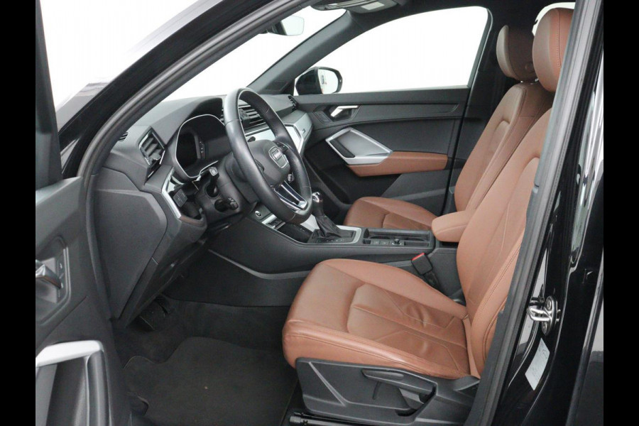 Audi Q3 45 TFSIe Advanced edition | SOH 95,2% | Leder | Stoelverwarming | Carplay | Keyless | Navigatie | Virtual Cockpit | Parkeerhulp | Climate control | Bluetooth | Cruise control | Getint glas | PHEV | Plug In
