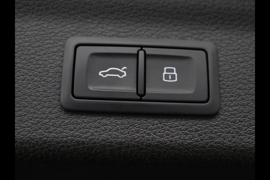 Audi Q3 45 TFSIe Advanced edition | SOH 95,2% | Leder | Stoelverwarming | Carplay | Keyless | Navigatie | Virtual Cockpit | Parkeerhulp | Climate control | Bluetooth | Cruise control | Getint glas | PHEV | Plug In