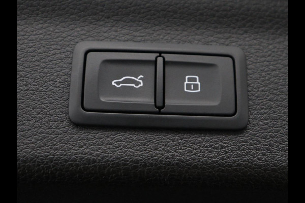 Audi Q3 45 TFSIe Advanced edition | SOH 95,2% | Leder | Stoelverwarming | Carplay | Keyless | Navigatie | Virtual Cockpit | Parkeerhulp | Climate control | Bluetooth | Cruise control | Getint glas | PHEV | Plug In