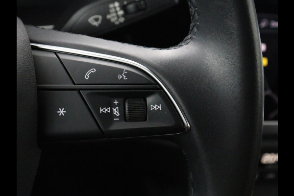Audi Q3 45 TFSIe Advanced edition | SOH 95,2% | Leder | Stoelverwarming | Carplay | Keyless | Navigatie | Virtual Cockpit | Parkeerhulp | Climate control | Bluetooth | Cruise control | Getint glas | PHEV | Plug In