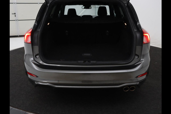 Ford Focus 1.5 EcoBoost ST Line | Stoelverwarming | Adaptive cruise | Camera | Carplay | Stuurverwarming | Navigatie | Full LED | Parkeerhulp | Climate control | Bluetooth
