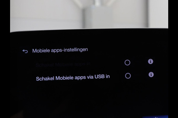 Ford Focus 1.5 EcoBoost ST Line | Stoelverwarming | Adaptive cruise | Camera | Carplay | Stuurverwarming | Navigatie | Full LED | Parkeerhulp | Climate control | Bluetooth