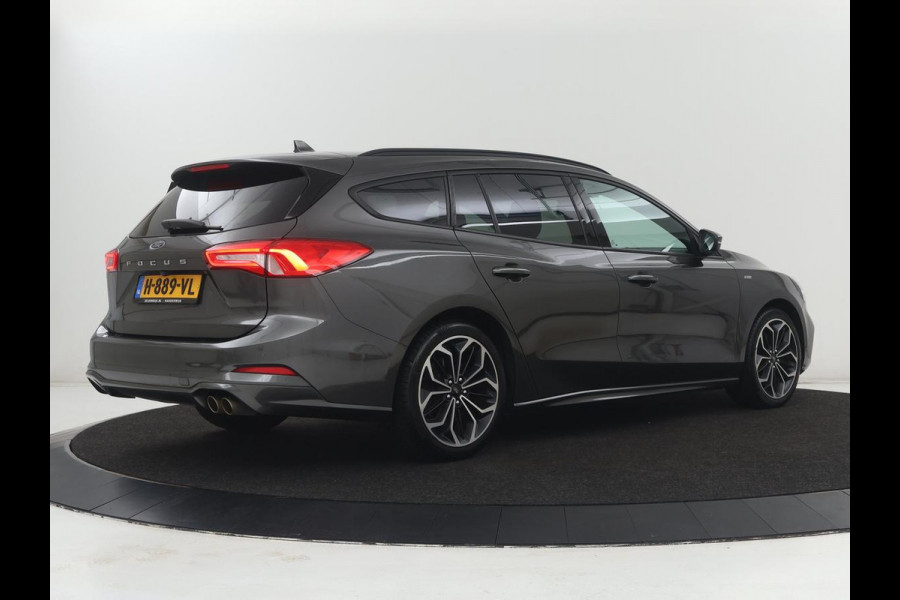 Ford Focus 1.5 EcoBoost ST Line | Stoelverwarming | Adaptive cruise | Camera | Carplay | Stuurverwarming | Navigatie | Full LED | Parkeerhulp | Climate control | Bluetooth
