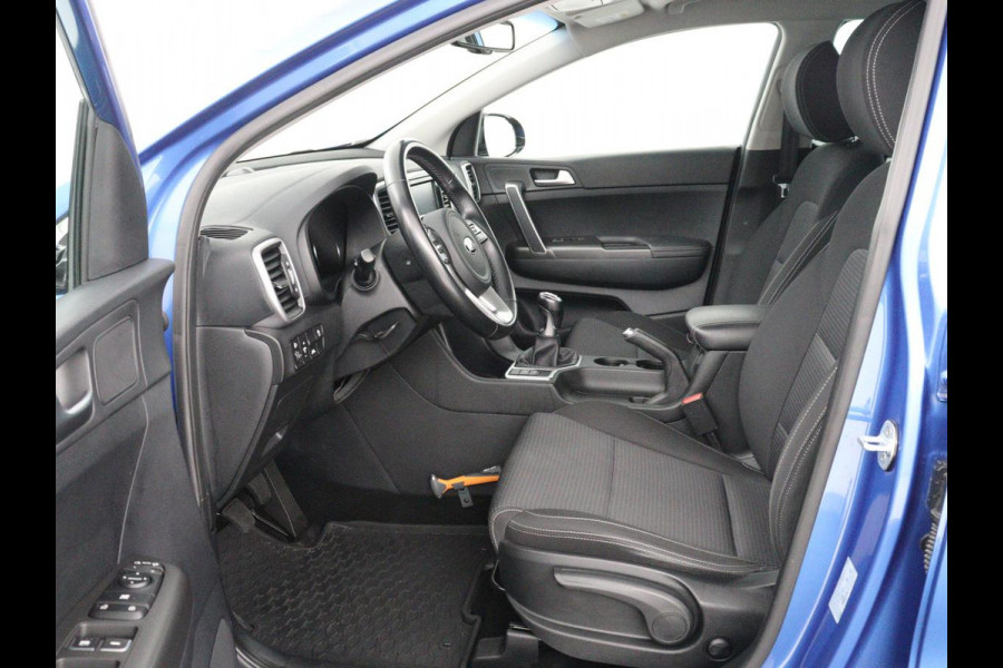 Kia Sportage 1.6 GDI DynamicLine | Trekhaak | Carplay | Camera | Navigatie | Climate control | Parkeerhulp | Cruise control | Bluetooth | Getint glas | Origineel NL