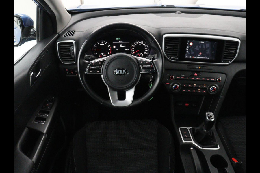 Kia Sportage 1.6 GDI DynamicLine | Trekhaak | Carplay | Camera | Navigatie | Climate control | Parkeerhulp | Cruise control | Bluetooth | Getint glas | Origineel NL
