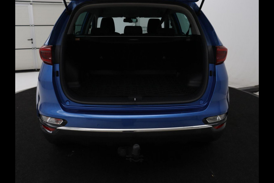Kia Sportage 1.6 GDI DynamicLine | Trekhaak | Carplay | Camera | Navigatie | Climate control | Parkeerhulp | Cruise control | Bluetooth | Getint glas | Origineel NL