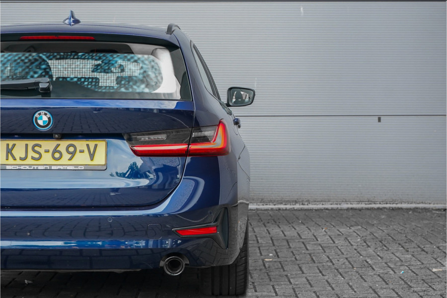BMW 3 Serie Touring 330e ACC Laser HUD Keyless Camera 18"
