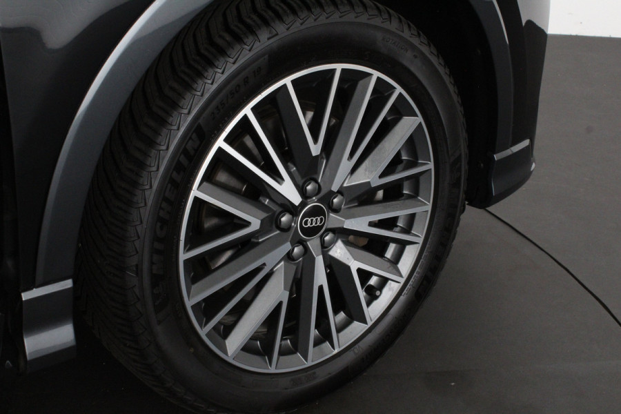 Audi Q3 45 TFSI e S line edition > 2x S line/Camera/19 inch/Sfeerverlichting/Plug in hybride...