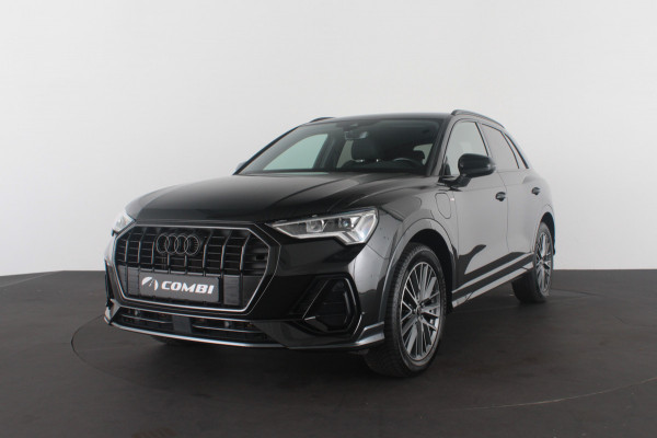 Audi Q3 45 TFSI e S line edition > 2x S line/Camera/19 inch/Sfeerverlichting/Plug in hybride...