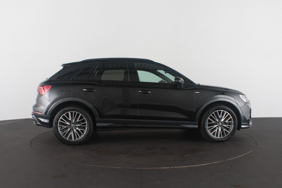 Audi Q3 45 TFSI e S line edition > 2x S line/Camera/19 inch/Sfeerverlichting/Plug in hybride...