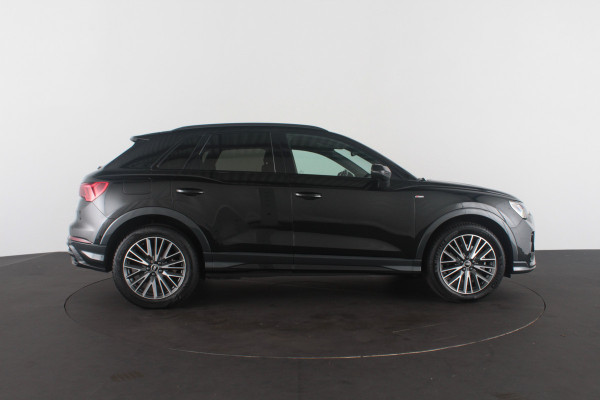 Audi Q3 45 TFSI e S line edition > 2x S line/Camera/19 inch/Sfeerverlichting/Plug in hybride...