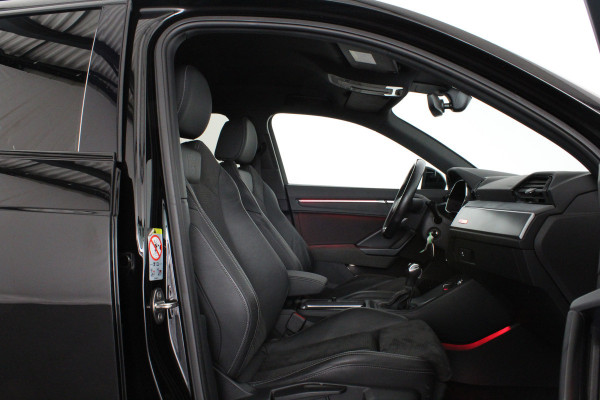 Audi Q3 45 TFSI e S line edition > 2x S line/Camera/19 inch/Sfeerverlichting/Plug in hybride...