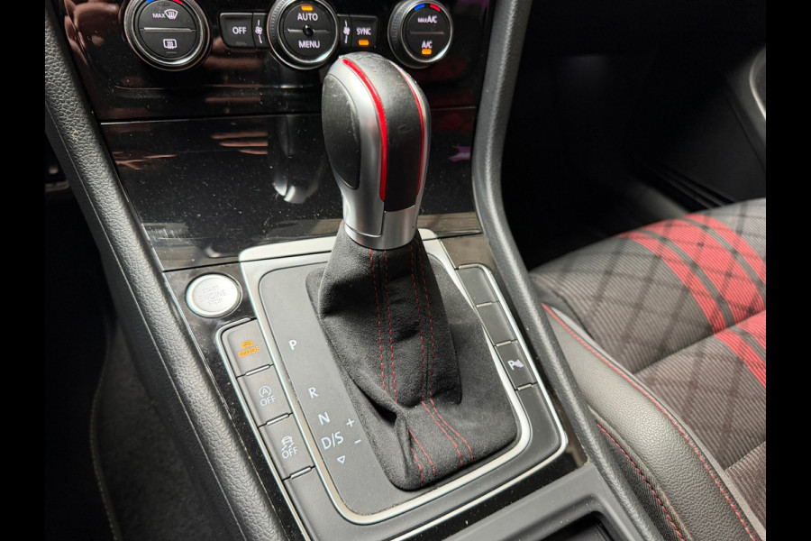 Volkswagen Golf 2.0 TSI GTI TCR | Akrapovic | Keyless | Camera |