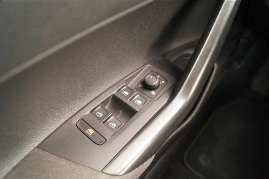 Volkswagen Taigo 1.0 TSI 115pk DSG Life Business -NAVI-ECC-DAB-PDC-CAM-