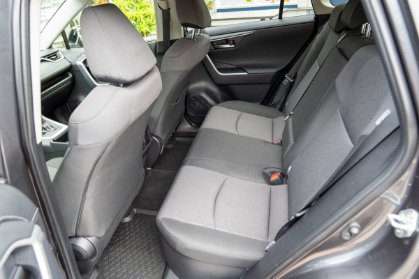 Toyota RAV4 2.5 Hybrid Business| Prijs rijklaar incl. 12 mnd garantie | Camera Elek klep Carplay Stuur-stoelverw.