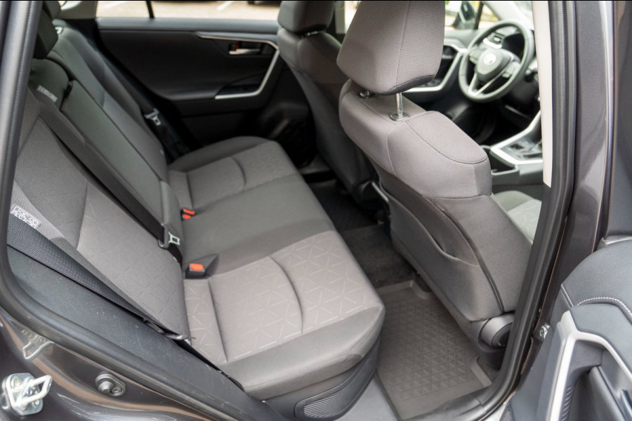 Toyota RAV4 2.5 Hybrid Business| Prijs rijklaar incl. 12 mnd garantie | Camera Elek klep Carplay Stuur-stoelverw.