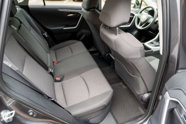 Toyota RAV4 2.5 Hybrid Business| Prijs rijklaar incl. 12 mnd garantie | Camera Elek klep Carplay Stuur-stoelverw.
