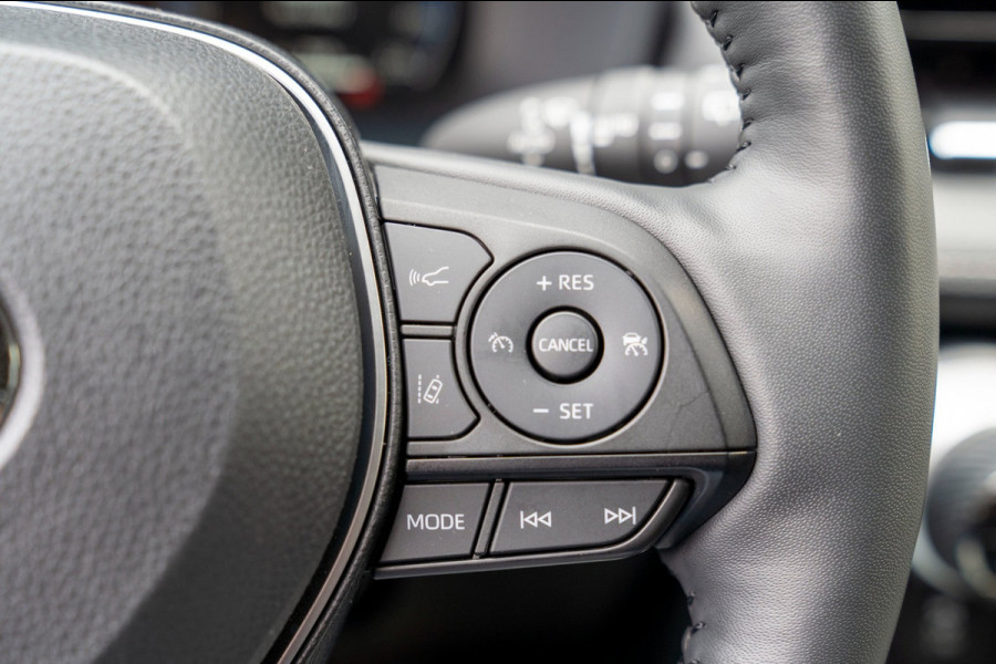 Toyota RAV4 2.5 Hybrid Business| Prijs rijklaar incl. 12 mnd garantie | Camera Elek klep Carplay Stuur-stoelverw.