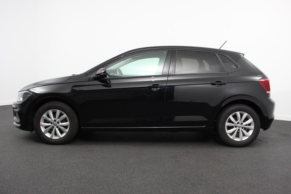 Volkswagen Polo 1.0 TSI DSG Highline 116 Pk Navigatie Parkeersensoren Voor + Achter Adaptieve Cruise Control Lichtmetalen Velgen